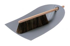 Dustpan & broom