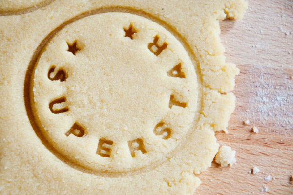 Tampon biscuit baptême Thomas avec monture sur mesure pour personnaliser  vos sablés ou cookies, vos biscuits seront absolument uniques