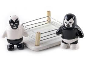 Salt & Pepper Wrestlers